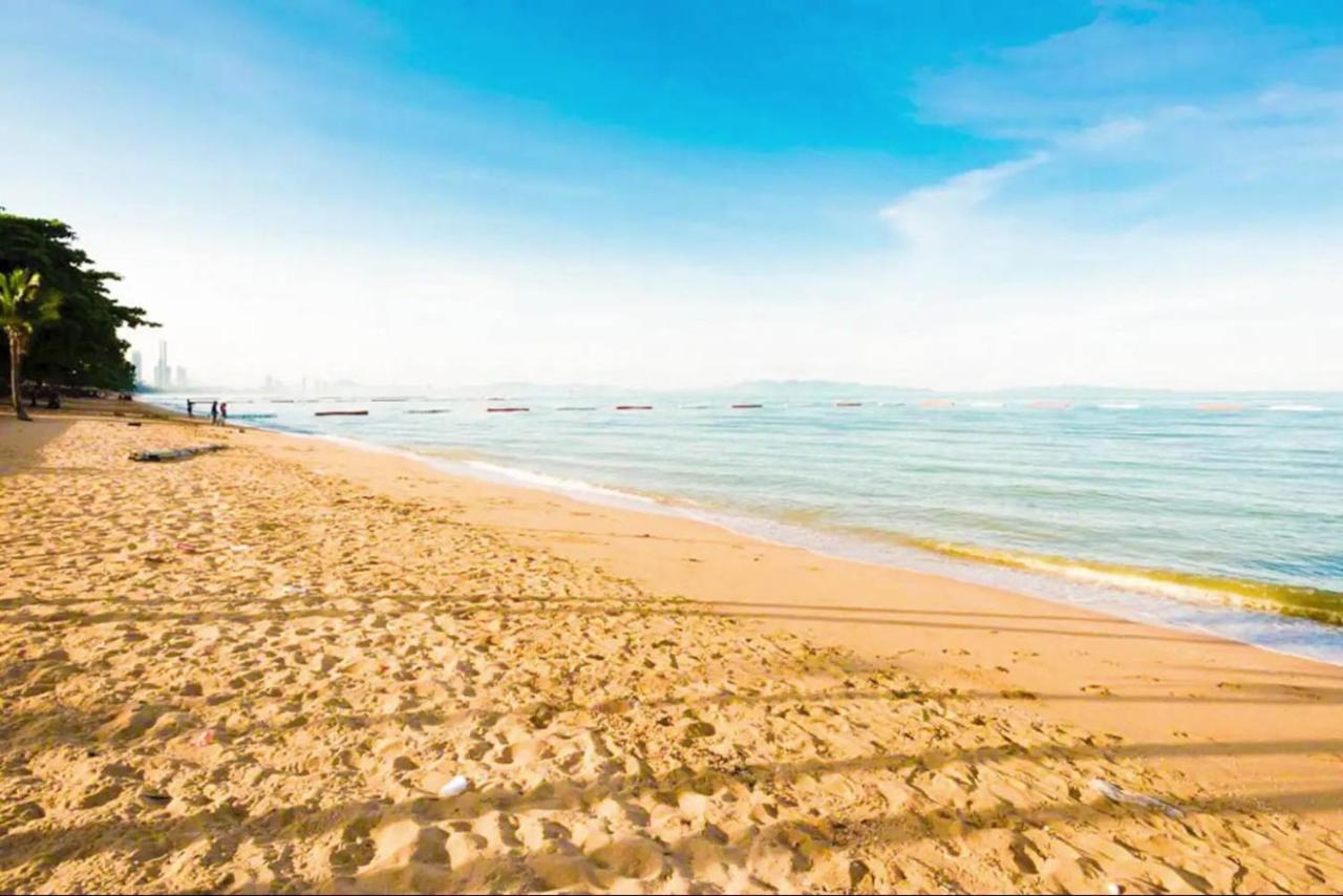 Dusit Grand Condo View Jomtien Beach Exteriör bild